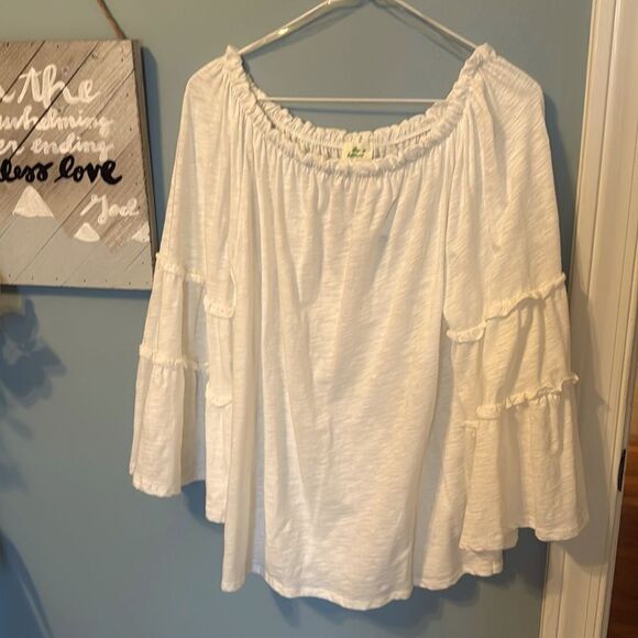 Blue Buttercup Katie Tiered Top - M - NWT - Picture 3 of 10